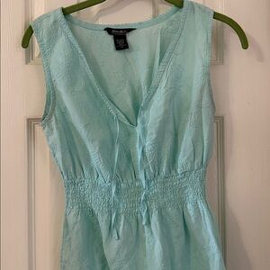Eddie Bauer Light Blue Embroidered Sleeveless Top